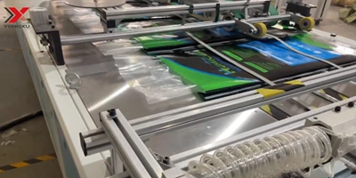 /Cutting-sewing-PE liner-with-gusseting-machine